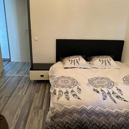 Appartement Proche Gare Routiere Menton Exterior foto