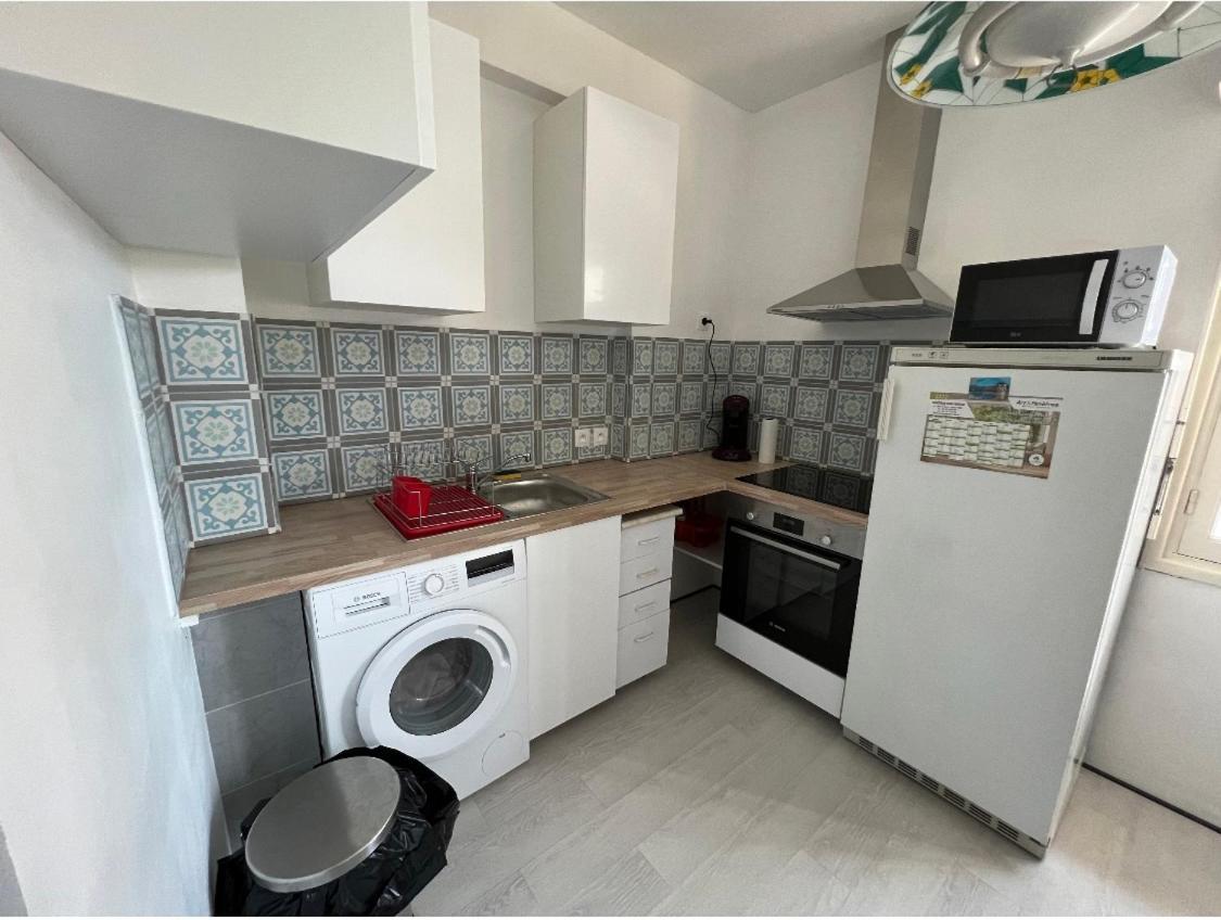 Appartement Proche Gare Routiere Menton Exterior foto