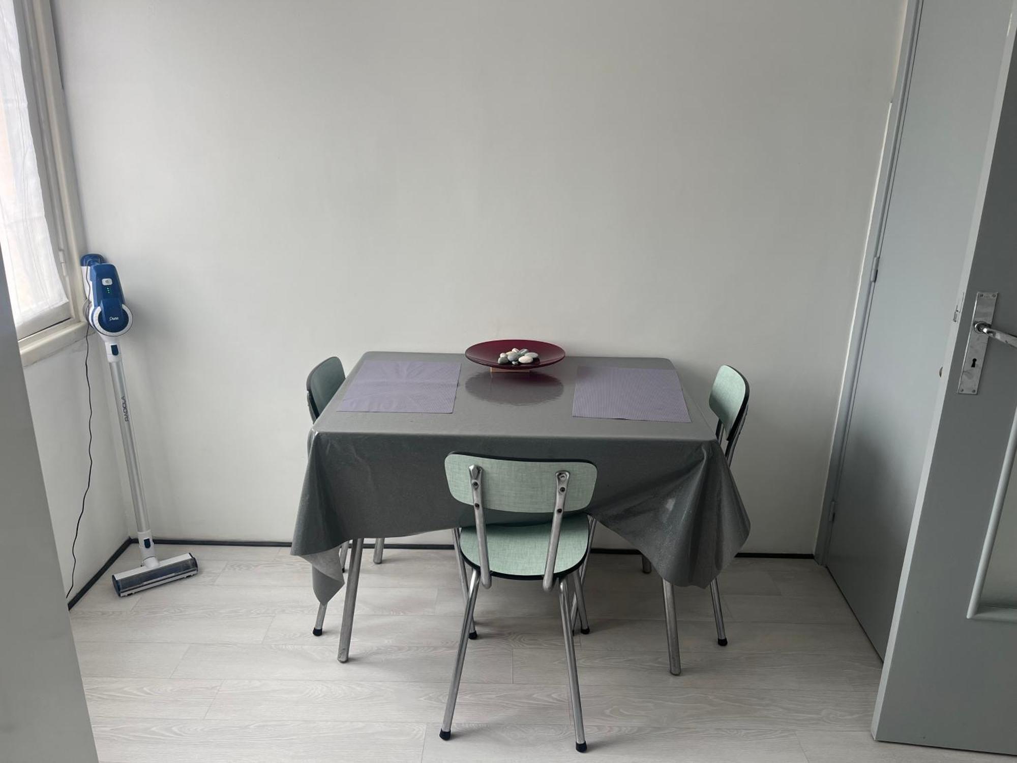 Appartement Proche Gare Routiere Menton Exterior foto